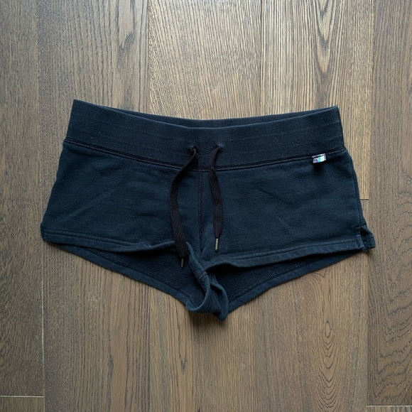 Y2K Vintage Black TNA Booty Shorts - Picture 1 of 6